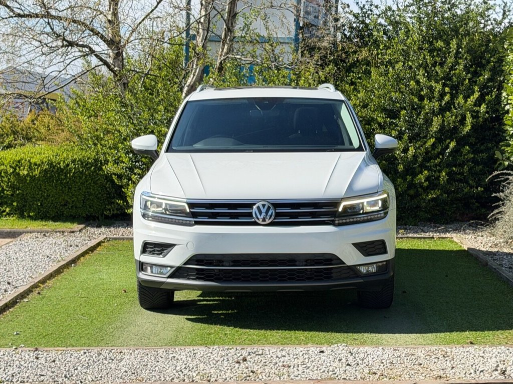 USED 2018 18 VOLKSWAGEN TIGUAN 2.0 TDI SEL SUV 5dr Diesel DSG 4Motion Euro 6 (s/s) (150 ps) A VERY WELL CARED FOR EXAMPLE WITH TEXT BOOK SERVICING AND APPLE CAR PLAY PANROOF AND REVERSE CAMERA AND POWER TAILGATE COUPLED WITH THE SMOOTH DSG GEARBOX