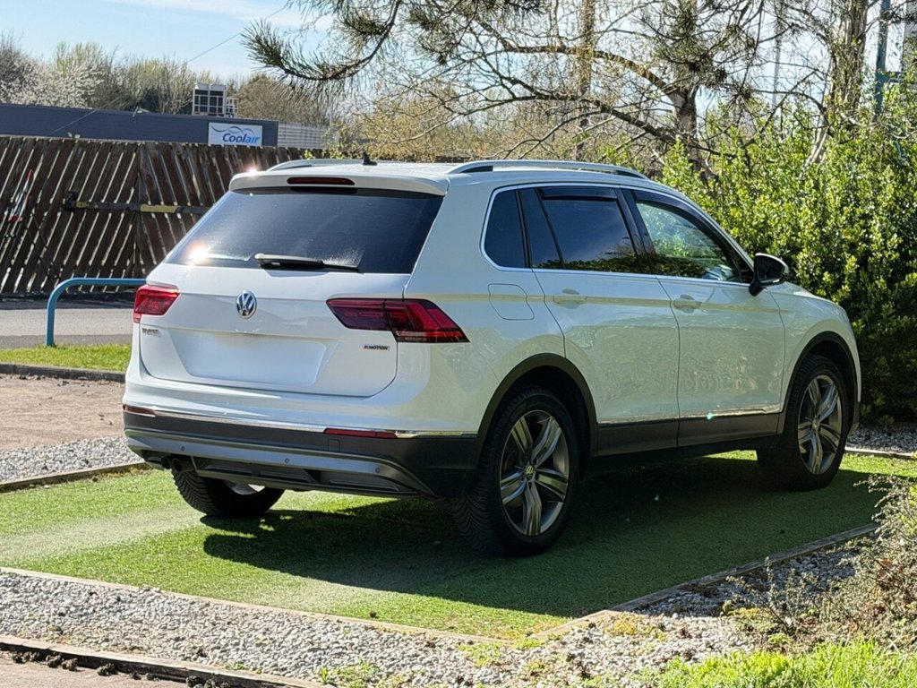 USED 2018 18 VOLKSWAGEN TIGUAN 2.0 TDI SEL SUV 5dr Diesel DSG 4Motion Euro 6 (s/s) (150 ps) A VERY WELL CARED FOR EXAMPLE WITH TEXT BOOK SERVICING AND APPLE CAR PLAY PANROOF AND REVERSE CAMERA AND POWER TAILGATE COUPLED WITH THE SMOOTH DSG GEARBOX