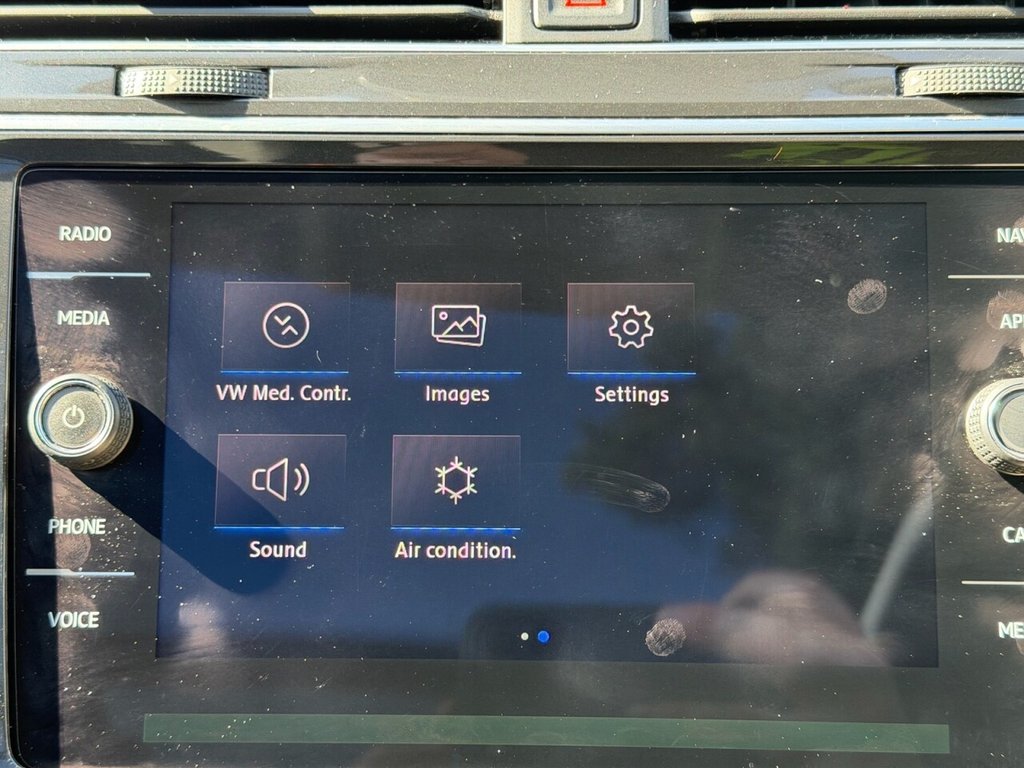 USED 2018 18 VOLKSWAGEN TIGUAN 2.0 TDI SEL SUV 5dr Diesel DSG 4Motion Euro 6 (s/s) (150 ps) A VERY WELL CARED FOR EXAMPLE WITH TEXT BOOK SERVICING AND APPLE CAR PLAY PANROOF AND REVERSE CAMERA AND POWER TAILGATE COUPLED WITH THE SMOOTH DSG GEARBOX