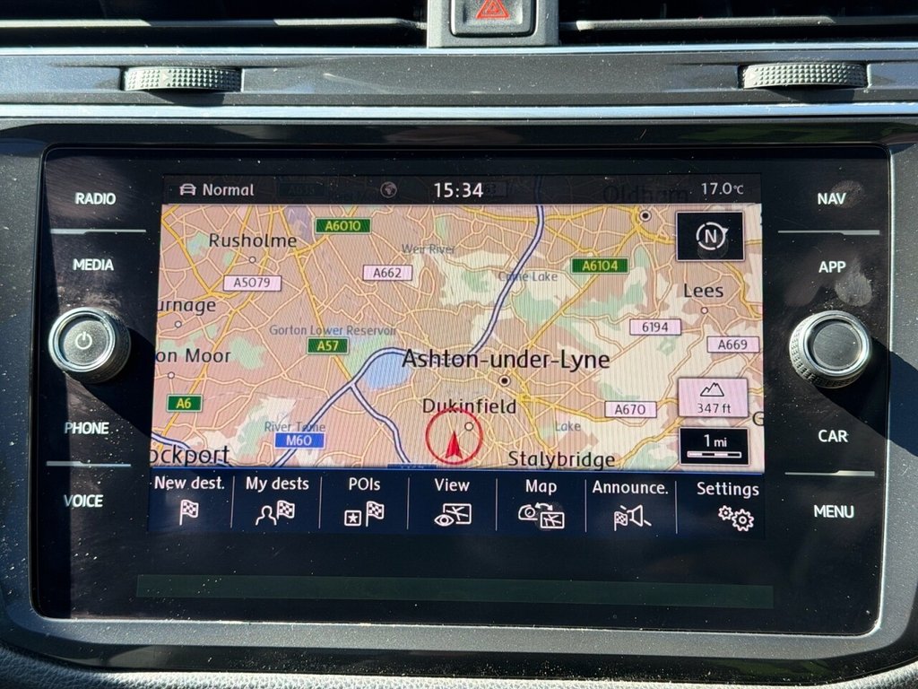 USED 2018 18 VOLKSWAGEN TIGUAN 2.0 TDI SEL SUV 5dr Diesel DSG 4Motion Euro 6 (s/s) (150 ps) A VERY WELL CARED FOR EXAMPLE WITH TEXT BOOK SERVICING AND APPLE CAR PLAY PANROOF AND REVERSE CAMERA AND POWER TAILGATE COUPLED WITH THE SMOOTH DSG GEARBOX