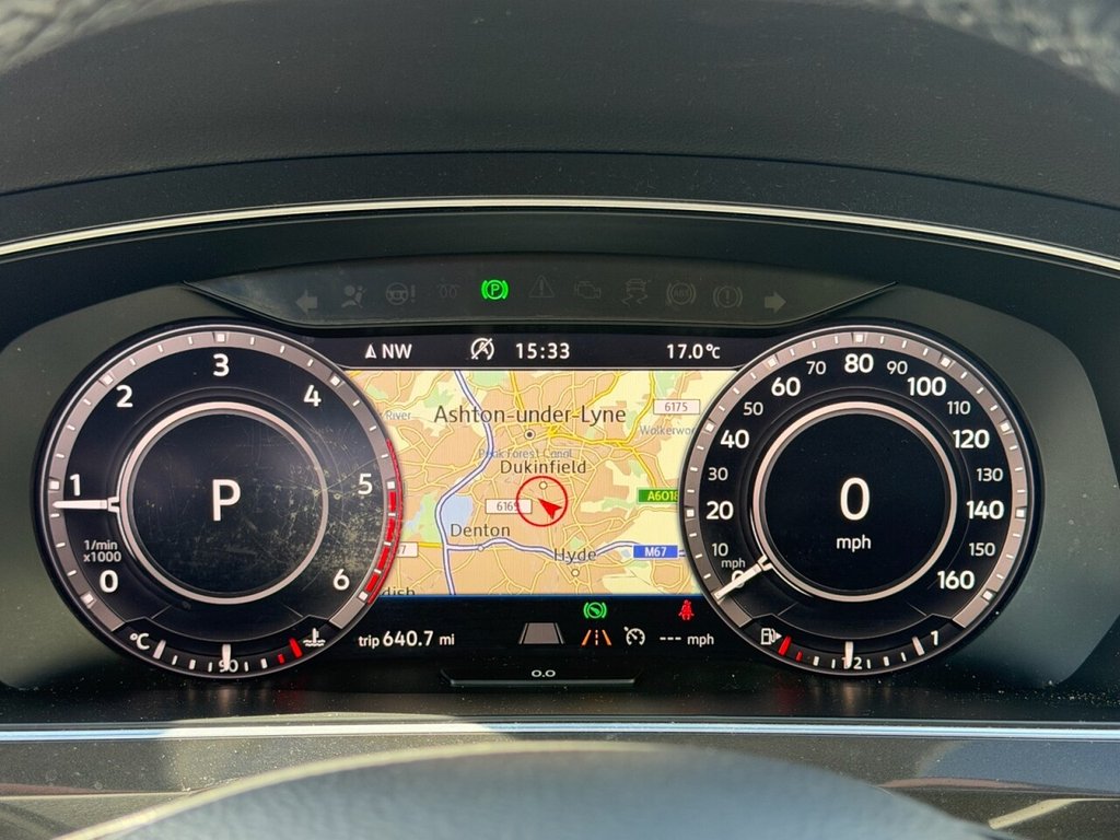 USED 2018 18 VOLKSWAGEN TIGUAN 2.0 TDI SEL SUV 5dr Diesel DSG 4Motion Euro 6 (s/s) (150 ps) A VERY WELL CARED FOR EXAMPLE WITH TEXT BOOK SERVICING AND APPLE CAR PLAY PANROOF AND REVERSE CAMERA AND POWER TAILGATE COUPLED WITH THE SMOOTH DSG GEARBOX