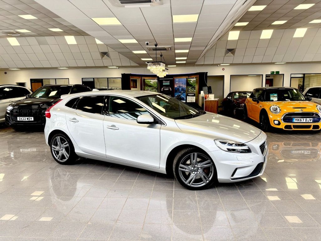 Volvo V40