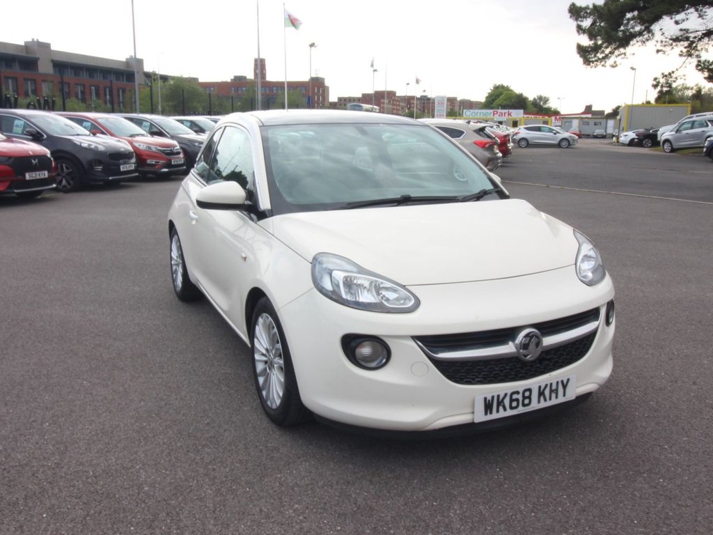 USED 2018 68 VAUXHALL ADAM 1.4i GLAM Hatchback 3dr Petrol Manual Euro 6 (87 ps) **CLEARANCE VEHICLE**