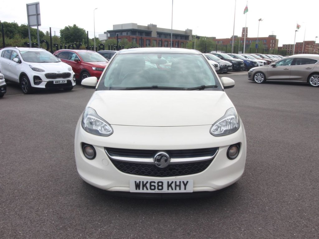 USED 2018 68 VAUXHALL ADAM 1.4i GLAM Hatchback 3dr Petrol Manual Euro 6 (87 ps) **CLEARANCE VEHICLE**
