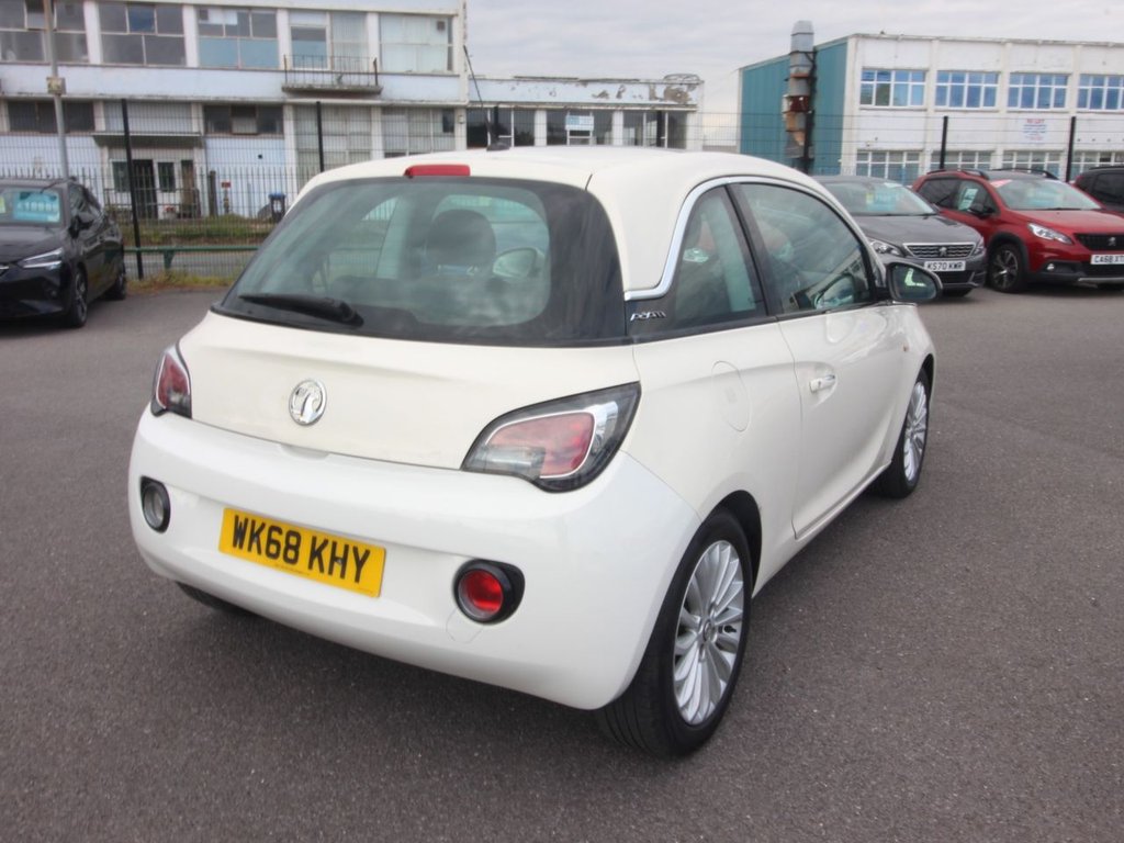 USED 2018 68 VAUXHALL ADAM 1.4i GLAM Hatchback 3dr Petrol Manual Euro 6 (87 ps) **CLEARANCE VEHICLE**