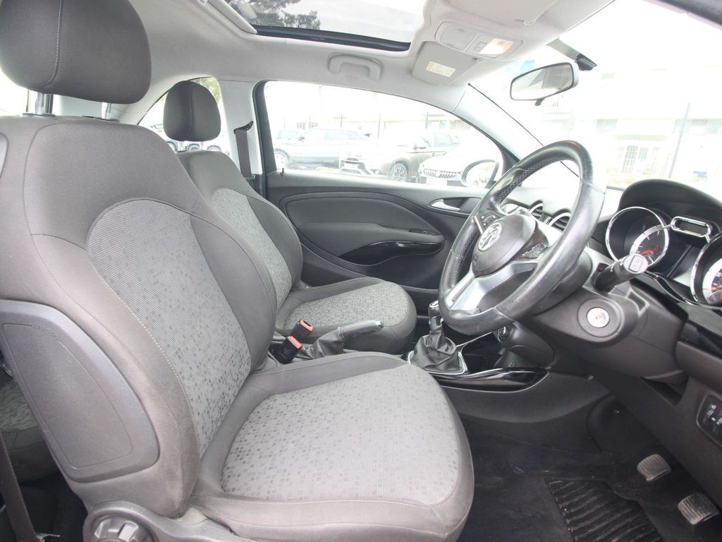 USED 2018 68 VAUXHALL ADAM 1.4i GLAM Hatchback 3dr Petrol Manual Euro 6 (87 ps) **CLEARANCE VEHICLE**