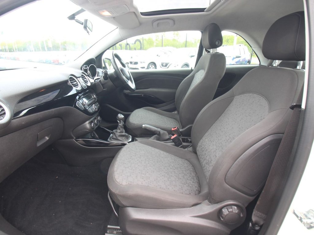 USED 2018 68 VAUXHALL ADAM 1.4i GLAM Hatchback 3dr Petrol Manual Euro 6 (87 ps) **CLEARANCE VEHICLE**