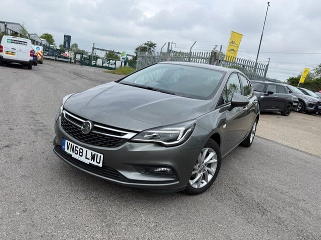 View our Vauxhall Astra 1.0i Turbo ecoTEC Design Hatchback 5dr Petrol Manual Euro 6 (s/s) (105 ps)