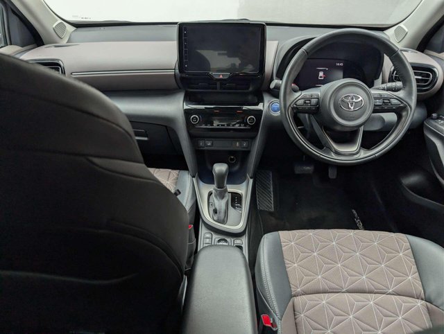 USED 2023 23 TOYOTA YARIS CROSS 1.5 Yaris Cross Excel HEV 4x4 Auto 4WD 5dr CLICK & COLLECT/ HOME DELIVERY