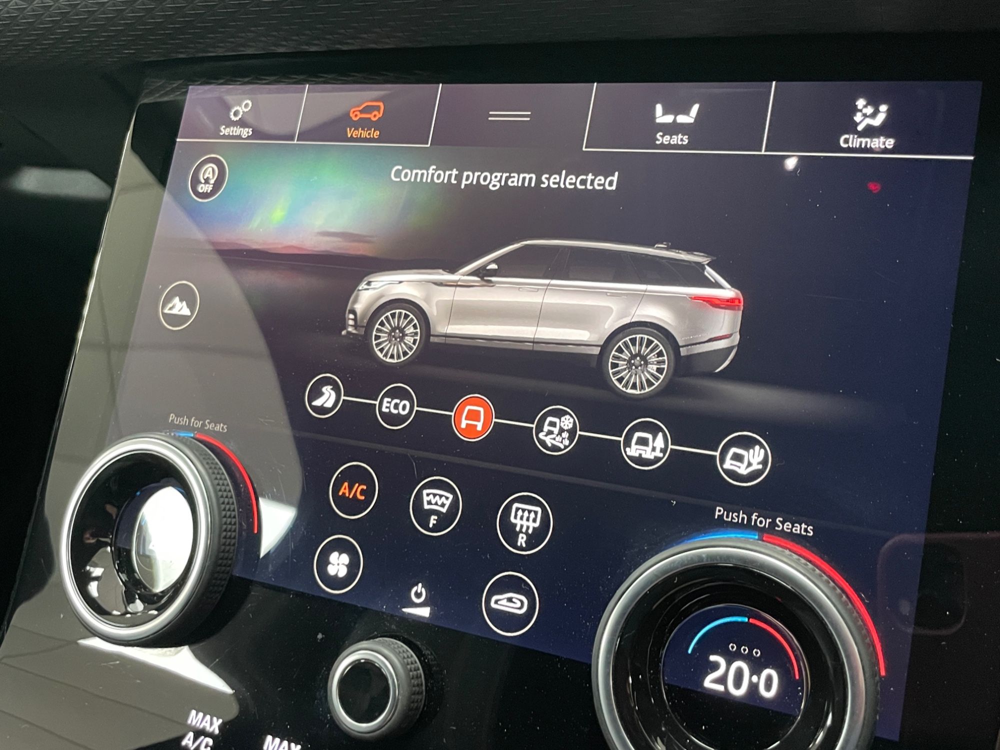 USED 2019 69 LAND ROVER RANGE ROVER VELAR 2.0 D180 R-Dynamic S SUV 5dr Diesel Auto 4WD Euro 6 (s/s) (180 ps) 