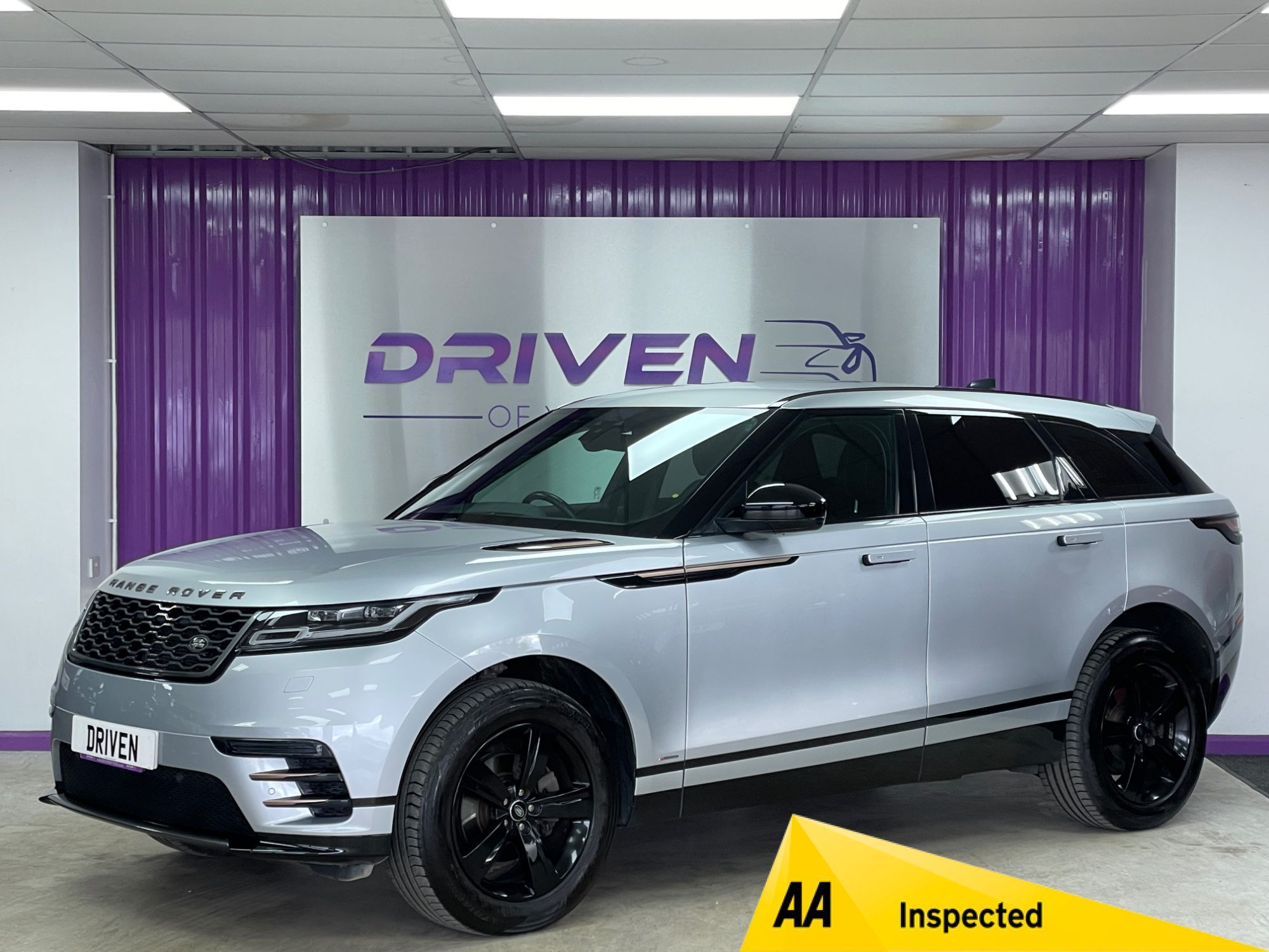 USED 2019 69 LAND ROVER RANGE ROVER VELAR 2.0 D180 R-Dynamic S SUV 5dr Diesel Auto 4WD Euro 6 (s/s) (180 ps) 