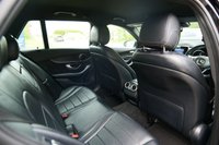USED 2017 67 MERCEDES-BENZ C-CLASS 2.1 C220d AMG Line Estate 5dr Diesel G-Tronic+ Euro 6 (s/s) (170 ps) OBSIDIAN BLACK METALLIC PAINTWORK + REVERSE CAMERA + HEATED SEATS + NAV