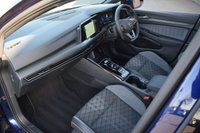 USED 2022 72 VOLKSWAGEN GOLF 1.5 eTSI MHEV R-Line Hatchback 5dr Petrol Hybrid DSG Euro 6 (s/s) (150 ps) PAN ROOF / REV CAM / 18" ALLOY