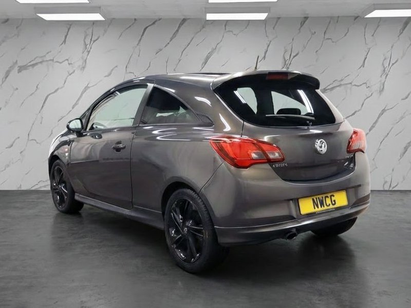 2015 Vauxhall Corsa in grey — photo 3 of 11