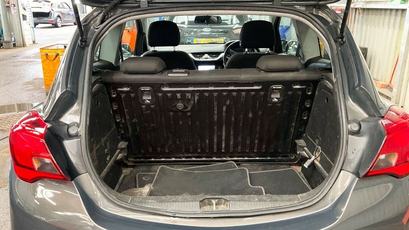2015 Vauxhall Corsa in grey — photo 11 of 11