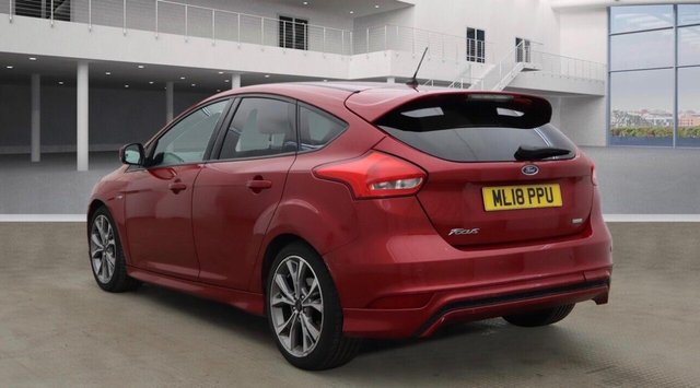 FORD FOCUS 1.0T ECOBOOST ST LINE EURO 6 S S 5DR 1 OWNER CAMBELT...
