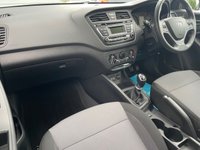 USED 2017 67 HYUNDAI I20 1.0 T-GDi SE Hatchback 5dr Petrol Manual Euro 6 (100 ps) 1 PRIVATE OWNER, ONLY 42000 MILES, UP TO 76 MPG, FSH 8 STAMPS, Rear Park Sensors, 15" Alloy Wheels, ABS, Traction Control, Air Conditioning, Cruise Control, DAB Radio, Bluetooth Phone Prep