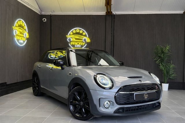 View our MINI CLUBMAN