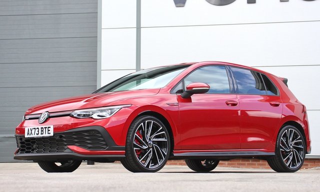 View our VOLKSWAGEN GOLF