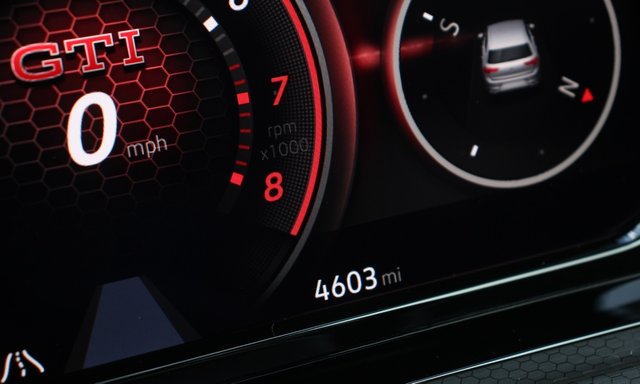 View our VOLKSWAGEN GOLF