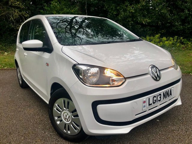2013 13 Volkswagen Up! 1.0 Move up! Hatchback 5dr Petrol ASG Euro 5 (60 ps) 1 RETIRED LADY OWNER 4 MONTHS OLD-WITH ONLY 21,000 MILES // STUNNING SERVICE HISTORY X11 SERVICE STAMPS//CAMBELT RENEWED AT 13,200 MILES//REAR PARKING SENSORS//SATNAV//BLUETOOTH//AIRCON//REMOTE LOCKING 