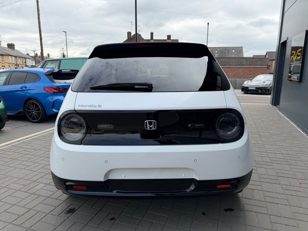 USED 2024 24 HONDA HONDA E 35.5kWh Advance Hatchback 5dr Electric Auto (17in Alloy) (154 ps) PANORAMIC ROOF, 17 Inch Alloys