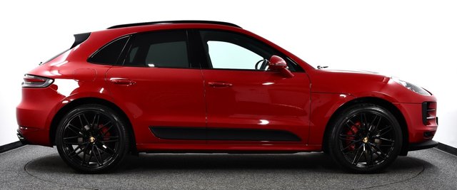 USED 2019 69 PORSCHE MACAN 3.0T V6 S SUV 5dr Petrol PDK 4WD Euro 6 (s/s) (354 ps) &pound;17k Extras | Air Sus/Pan/21"s