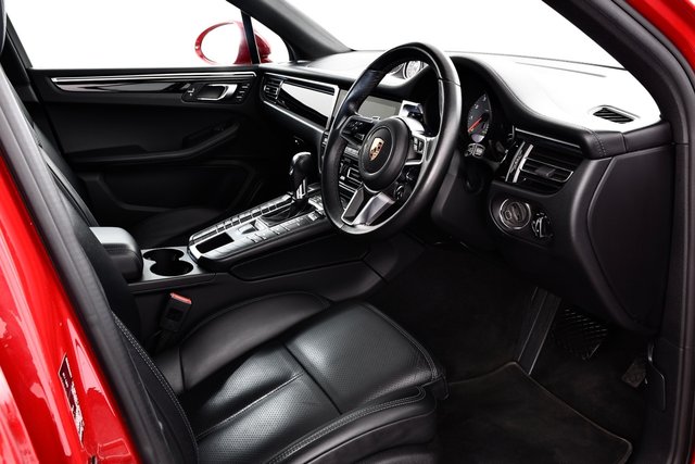 USED 2019 69 PORSCHE MACAN 3.0T V6 S SUV 5dr Petrol PDK 4WD Euro 6 (s/s) (354 ps) &pound;17k Extras | Air Sus/Pan/21"s