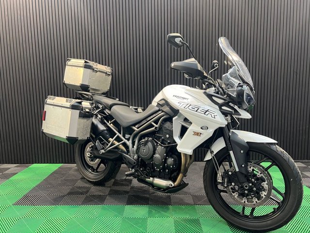 View our TRIUMPH TIGER 800