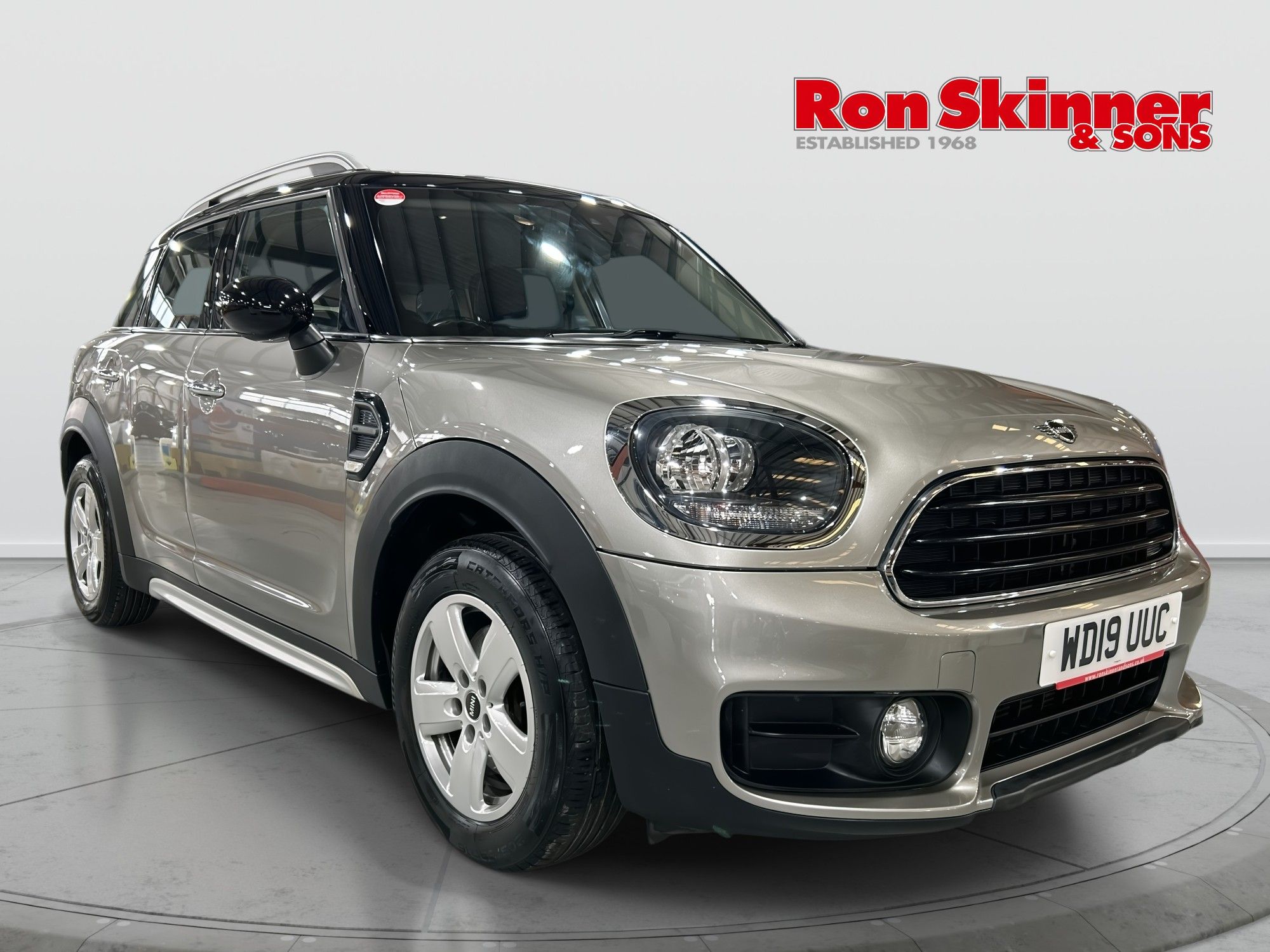 USED 2019 19 MINI COUNTRYMAN 1.5 Cooper Classic SUV 5dr Petrol Manual Euro 6 (s/s) (136 ps) 