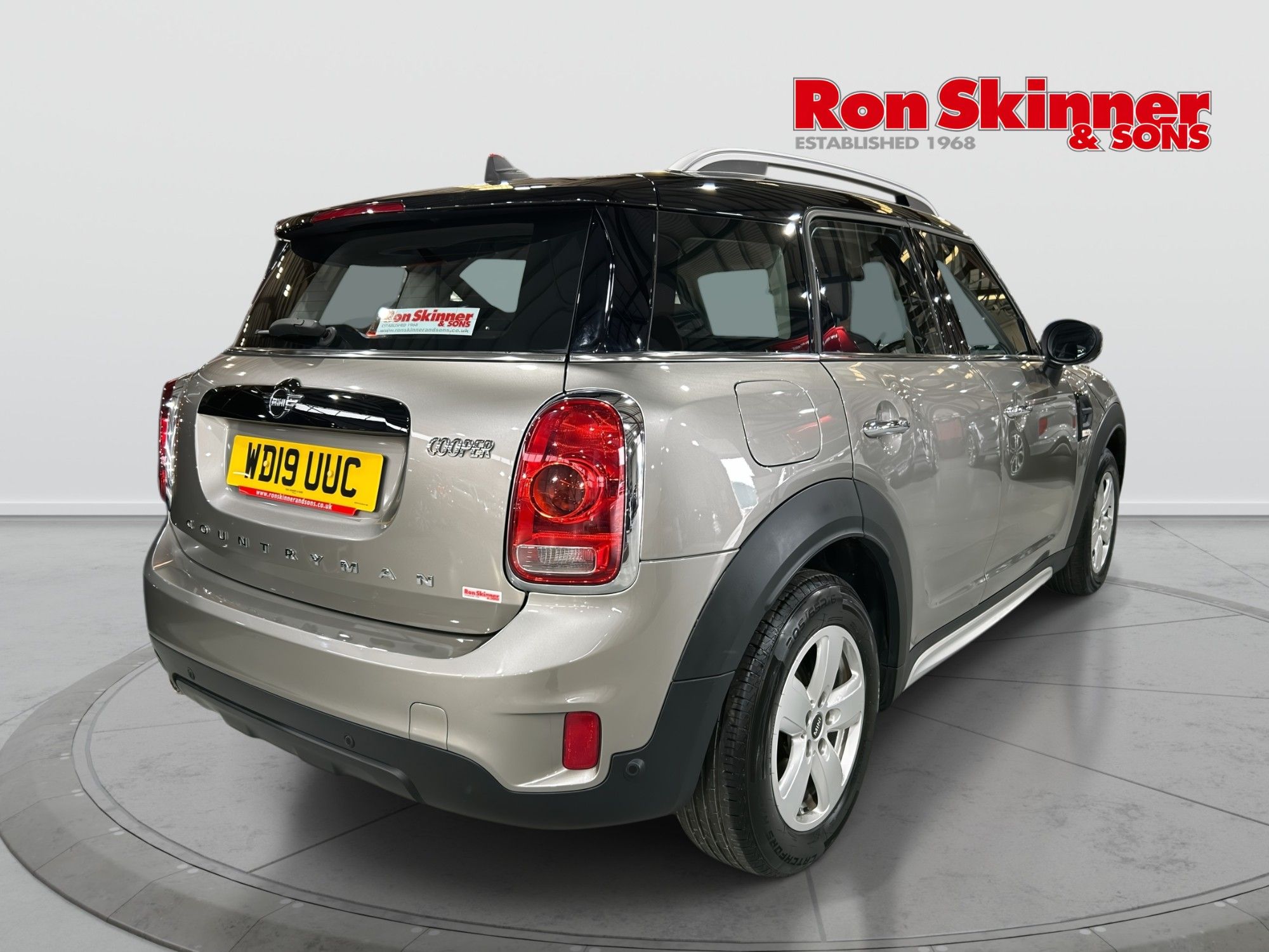 USED 2019 19 MINI COUNTRYMAN 1.5 Cooper Classic SUV 5dr Petrol Manual Euro 6 (s/s) (136 ps) 