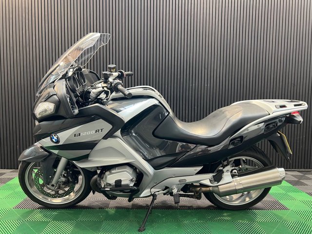 View our BMW R 1200 RT