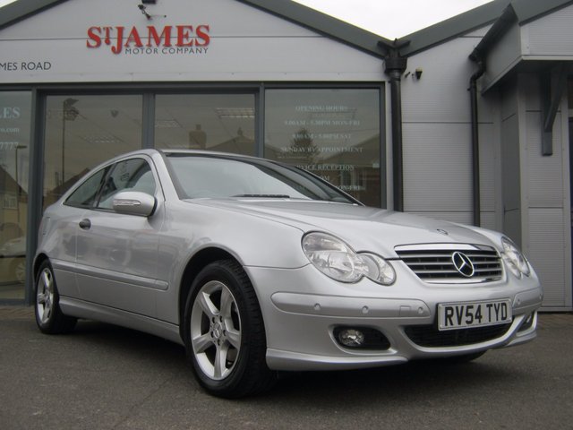 2004 54 Mercedes-Benz C Class 1.8 C180 KOMPRESSOR SE SPORTS 3d AUTO 141 BHP