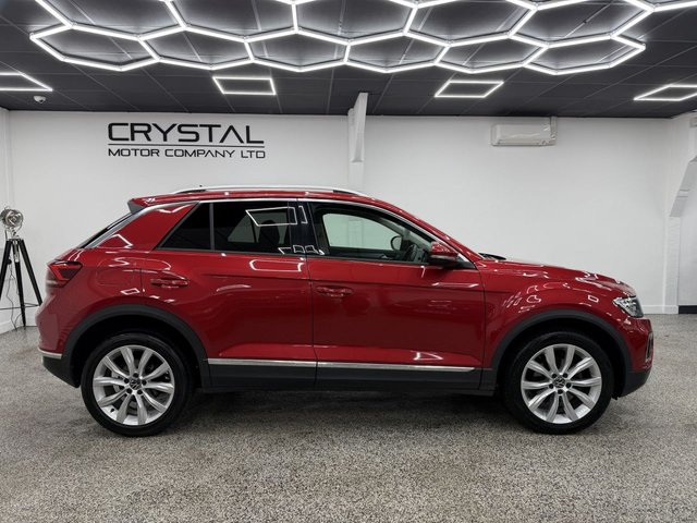 View our VOLKSWAGEN T-ROC