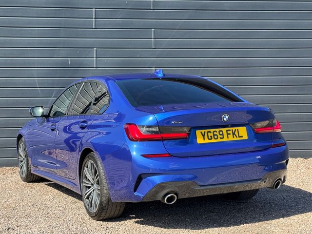 View our BMW 3 SERIES