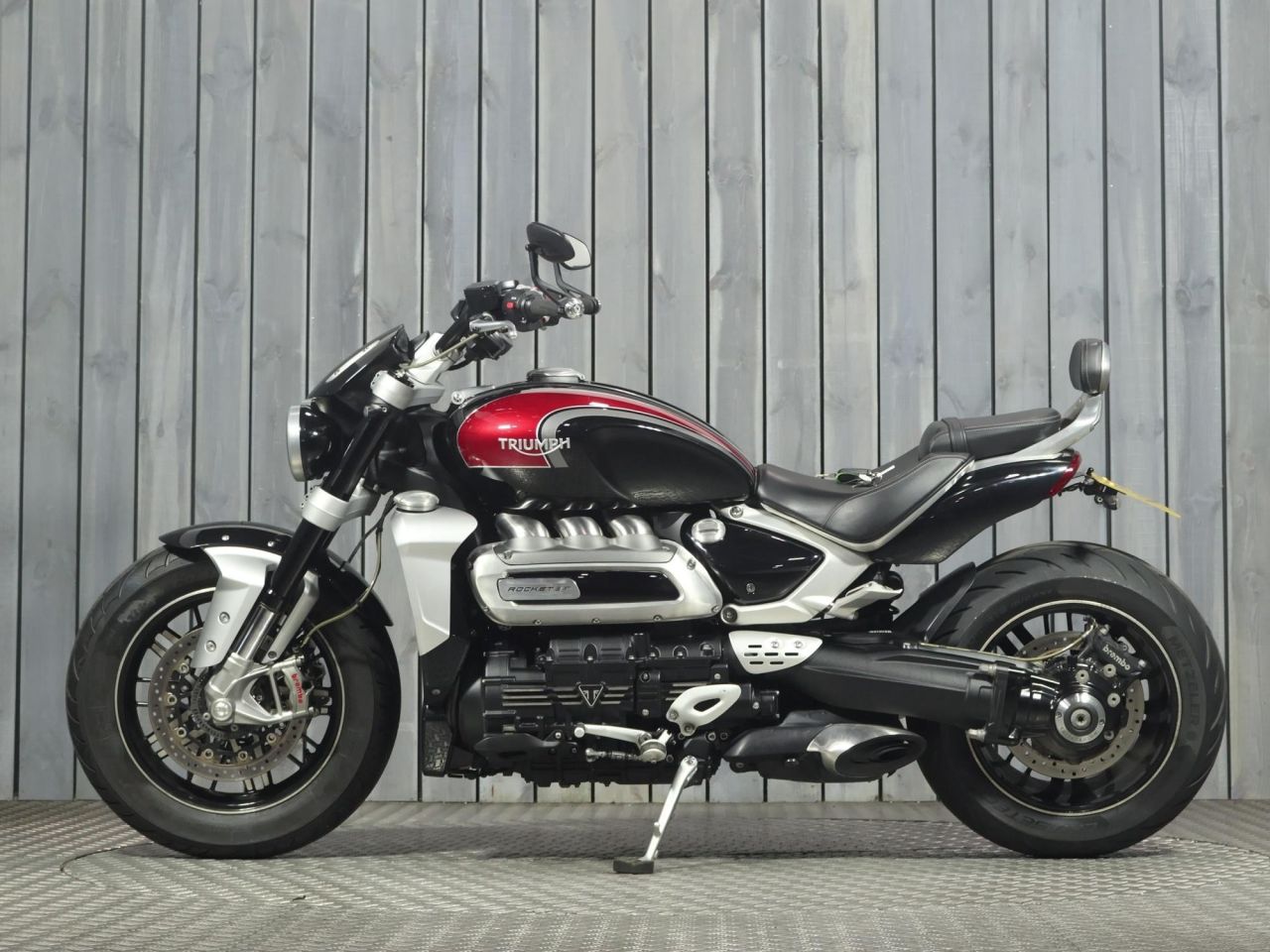 TRIUMPH ROCKET III