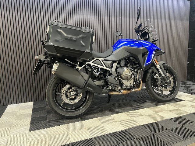 View our SUZUKI V-Strom 800