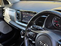 USED 2018 18 KIA STONIC 1.0 T-GDi First Edition SUV 5dr Petrol Manual Euro 6 (s/s) (118 bhp) 