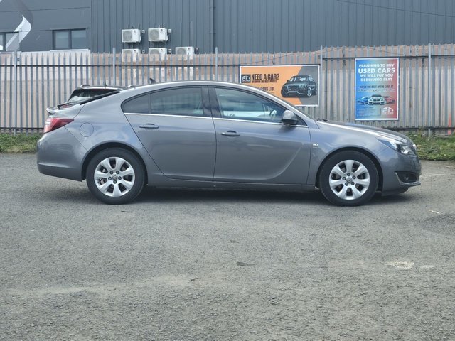 View our VAUXHALL INSIGNIA