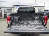 USED 2019 04 TOYOTA HI-LUX 2.4 D-4D Invincible Pickup Double Cab 4dr Diesel Manual 4WD Euro 6 (s/s) (TSS) (150 ps) 