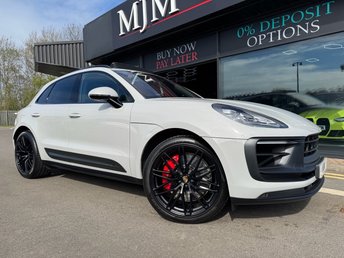 2023 PORSCHE MACAN