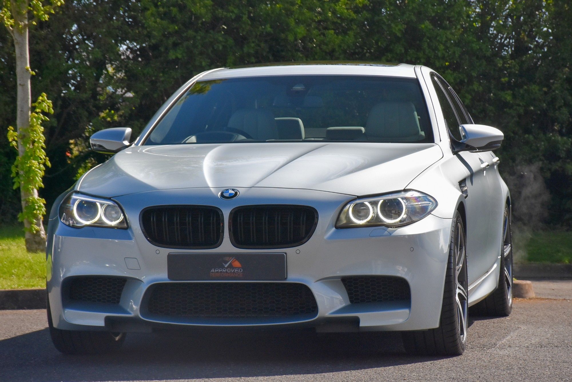 USED 2014 64 BMW M5 4.4 V8 Saloon 4dr Petrol DCT Euro 6 (s/s) (560 ps) 