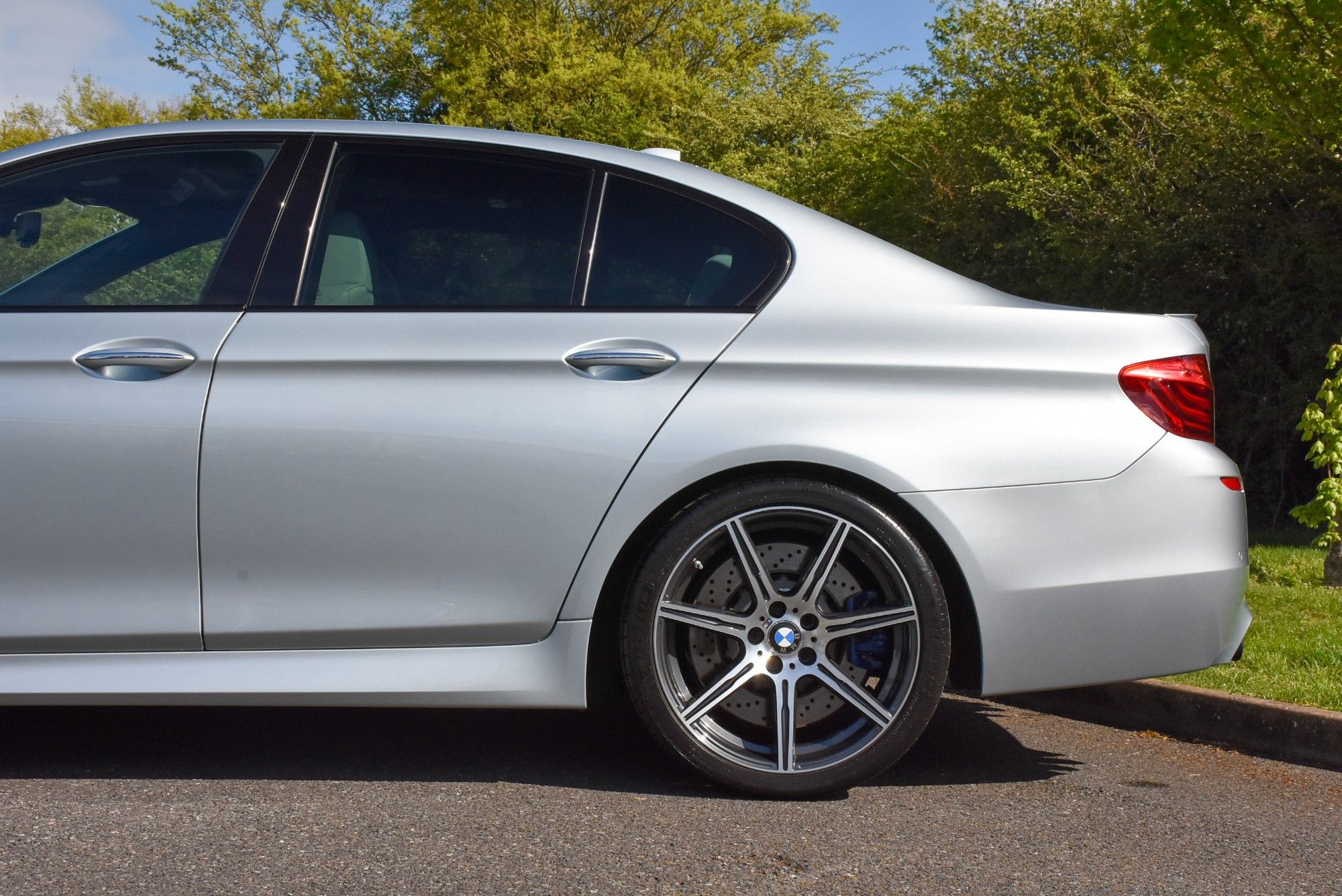 USED 2014 64 BMW M5 4.4 V8 Saloon 4dr Petrol DCT Euro 6 (s/s) (560 ps) 