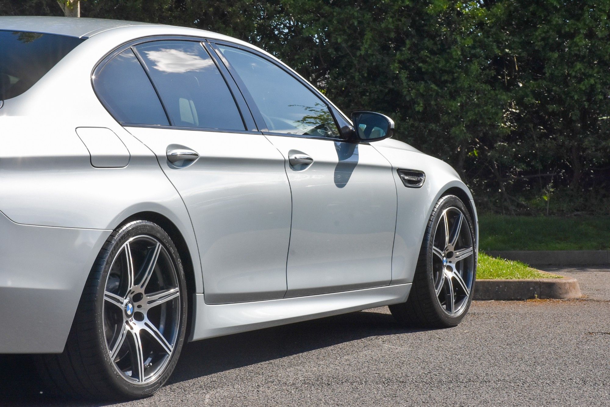 USED 2014 64 BMW M5 4.4 V8 Saloon 4dr Petrol DCT Euro 6 (s/s) (560 ps) 