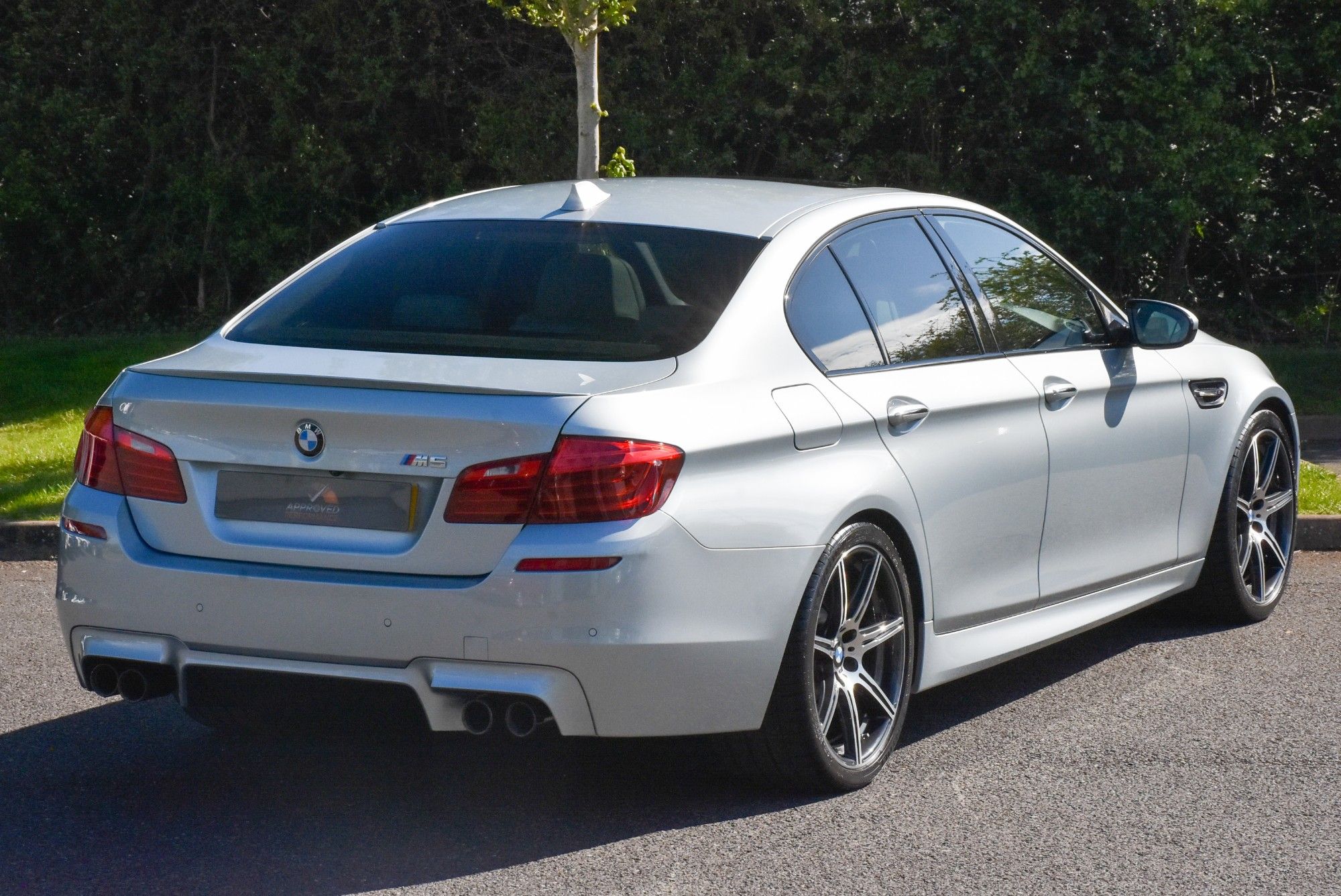 USED 2014 64 BMW M5 4.4 V8 Saloon 4dr Petrol DCT Euro 6 (s/s) (560 ps) 