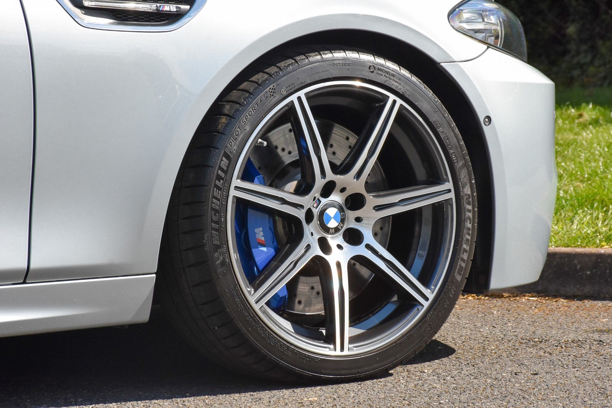 USED 2014 64 BMW M5 4.4 V8 Saloon 4dr Petrol DCT Euro 6 (s/s) (560 ps) 