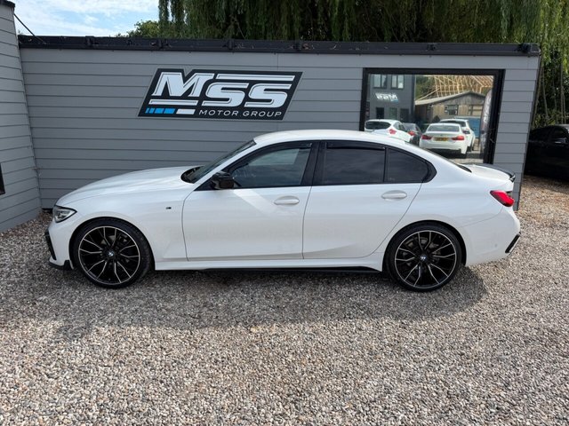 View our BMW 3 SERIES
