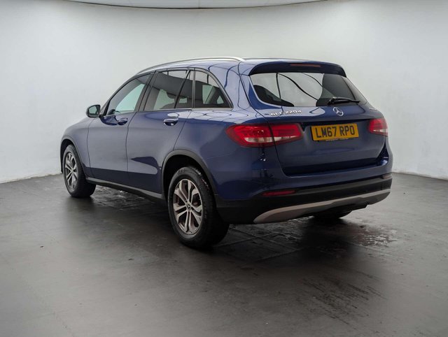 USED 2017 67 MERCEDES-BENZ GLC 2.1 GLC 220 D 4Matic SE Executive Auto 4WD 5dr CLICK & COLLECT/ HOME DELIVERY
