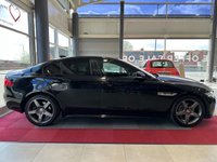 USED 2018 18 JAGUAR XE 2.0i GPF R-Sport Saloon 4dr Petrol Auto Euro 6 (s/s) (200 ps) DUAL CLIMATE CONTROL, AIR CONDITIONING, AMBIENT INTERIOR LIGHTING, 18 INCH ALLOY WHEELS, BLUETOOTH, AUTOMATIC HEADLIGHTS, CRUISE CONTROL WITH SPEED LIMITER, GEAR SHIFT PADDLES