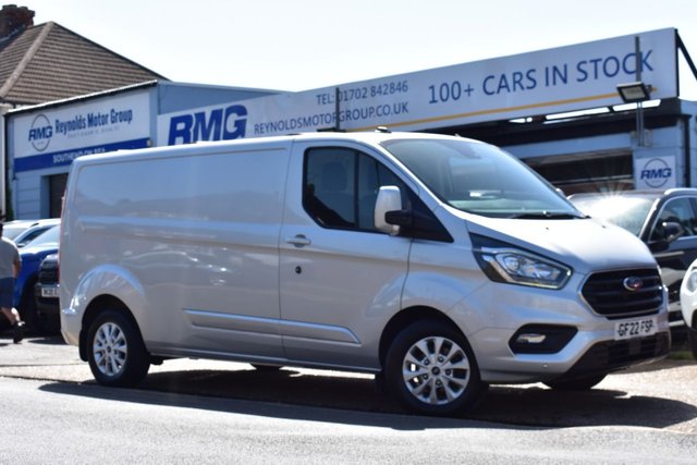 View our Ford Transit Custom 2.0 320 EcoBlue Limited Panel Van 5dr Diesel Manual L2 H1 Euro 6 | 2 KEYS | 2 FORMER KEEPERS | PARKING SENSORS |  AIR CONDITIONING |  STEEL SPARE WHEEL |  ALLOY WHEELS |  ROOF RACK 